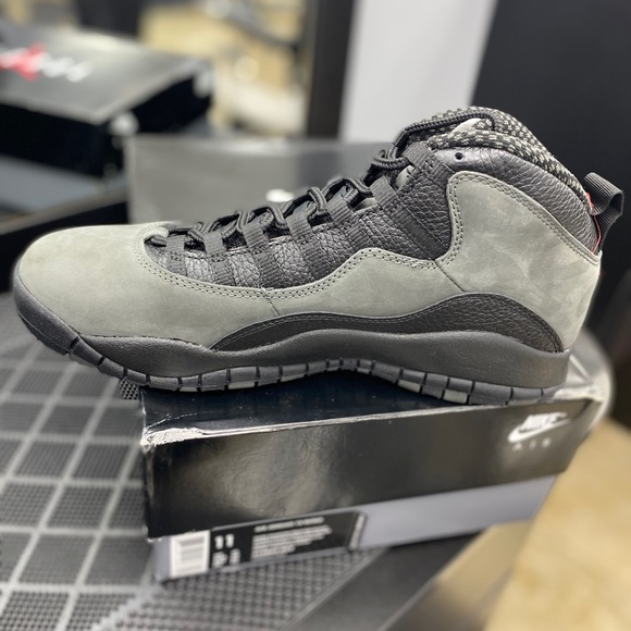 Retro 10’s - Picture 4 of 5